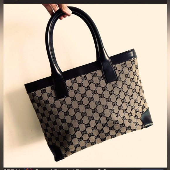 Gucci Handbags - Authentic GG Gucci canvas tote